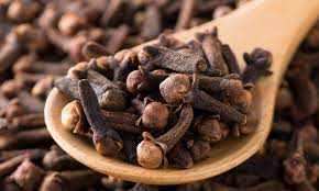 benefits of clove and milk